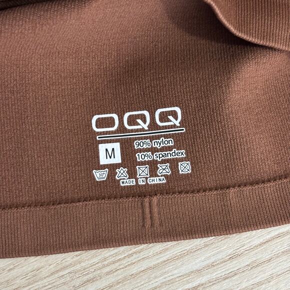 OQQ Shirt Womens Medium Brown Ribbed Basic Yoga Tight Base Layer Neutral Stretch - Picture 8 of 8